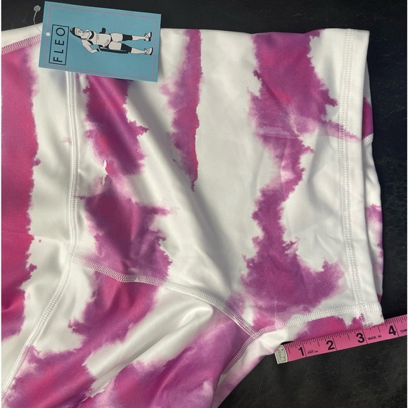 ππ½ββοΈNWT FLEO Pink and Purple Ink Stripe on White XL Workout Shorts THCππ½ββοΈ - Picture 10 of 12